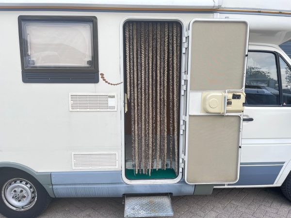Camper-Karmann-LT-35-2.5-TDI-1998-12