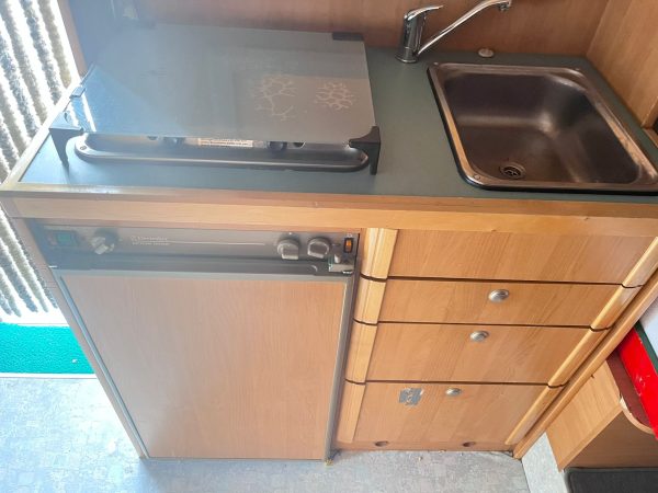 Camper-Karmann-LT-35-2.5-TDI-1998-16
