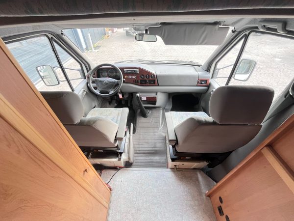 Camper-Karmann-LT-35-2.5-TDI-1998-18