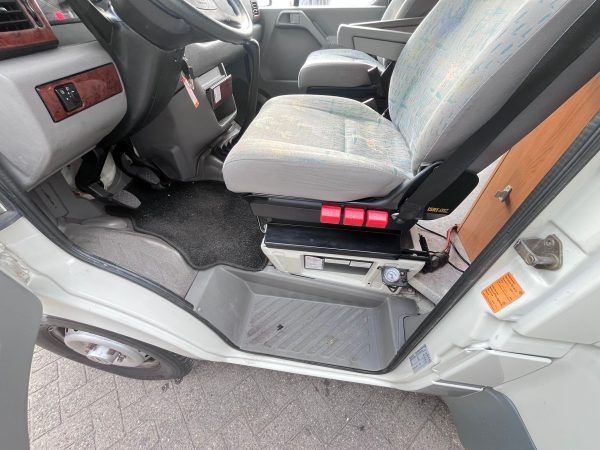 Camper-Karmann-LT-35-2.5-TDI-1998-23