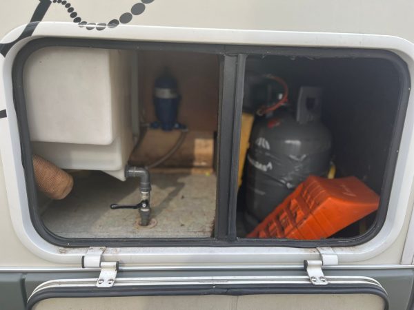 Camper-Karmann-LT-35-2.5-TDI-1998-7